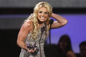 britneyvma7spt08muscle.jpg